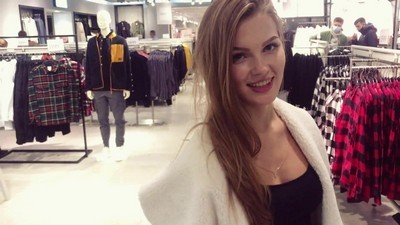 Минет, Красивые девушки, На телефон, Глотает сперму,