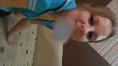 Красивая жена, Грудастые,