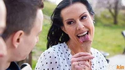 Брюнетки, Зрелые, Качество HD, Мамочки, Новинки 2023, Сюжет, Mature4K, Texas Patti, VIP4K, Зрелые с молодыми, Соблазнение,