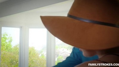 Инцест, Молоденькие, Шатенки, С отцом, С дочерью, Кончил на лицо, В спальне,