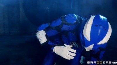 Групповуха, Большие сиськи, Большие члены, Стоя, На полу, На столе, Кончил на сиськи,