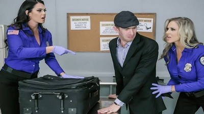 ЖМЖ, Блондинки, Брюнетки, Кончил на лицо, На стуле, Стоя, Униформа,