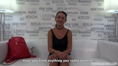 Брюнетки, Кастинг, Крупным планом, От первого лица,