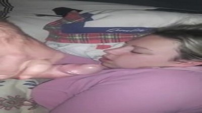 Дрочит, Камшот, Спящие, Домашнее, 18 летние девушки,