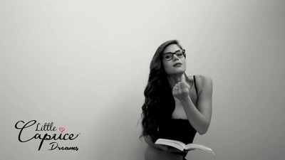 В одежде, Красивые попки, Втроем, Оральный, Волосатые, Кунилингус, ЖМЖ,