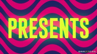 Брюнетки, В одежде, Большие жопы, Большие сиськи, В чулках,