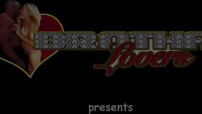 Блондинки, Негры, Большие сиськи, Втроем, Оральный, Кончают внутрь, Большие натуральные сиськи, Глубокий минет, Минет,