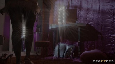 В одежде, Латинки, Большие жопы, Большие сиськи, Волосатые, Втроем, ЖМЖ,