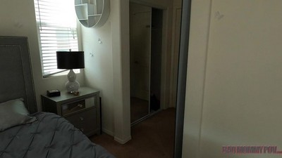 Блондинки, В одежде, Семейное, Большие сиськи, Зрелые женщины, Мамки, От первого лица, Мачеха, В мини юбке,