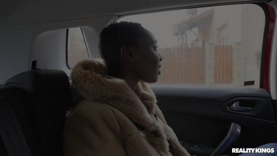 Брюнетки, Кончают внутрь, Негры,